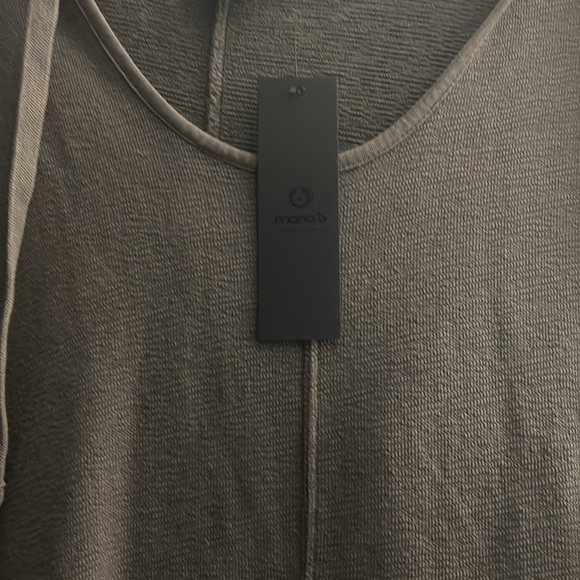 🤩 NWT Olive Mono B top - Picture 5 of 7